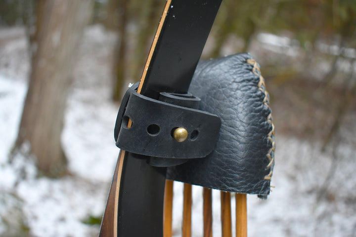 "Black Out" Buffalo Leather Traditional Bow Quiver